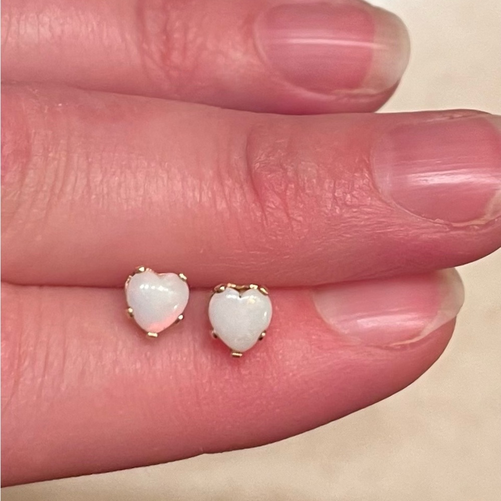 Hearts! Opal & Sold Gold Post Earrings. Vintage!